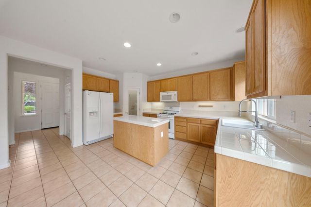 9332 Vintner Cir, Patterson, CA 95363