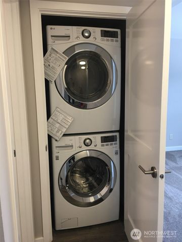 324 6th Avenue S, Kirkland, WA 98033