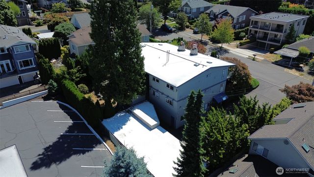 324 6th Avenue S, Kirkland, WA 98033