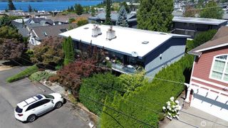 324 6th Avenue S, Kirkland, WA 98033