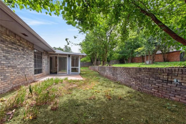 1212 Ridgecrest Street, Edmond, OK 73013