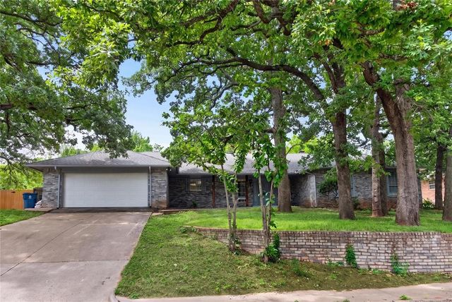 1212 Ridgecrest Street, Edmond, OK 73013