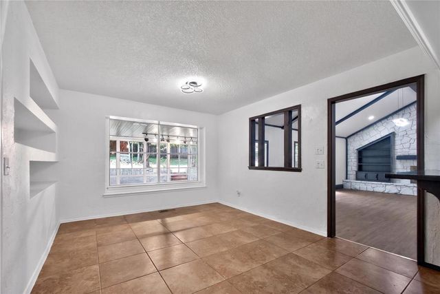 1212 Ridgecrest Street, Edmond, OK 73013