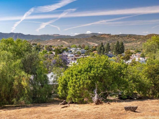 210 S. Orange, Fallbrook, CA 92028