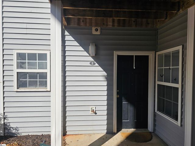 102 Universtiy Village Drive, Central, SC 29630