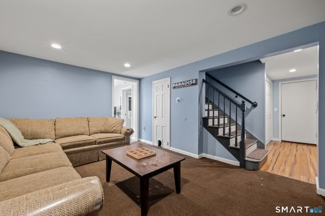 1968 Chalker Hill, Glastonbury, CT 06033