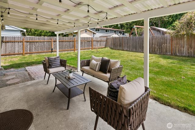 4231 188th Place SW, Lynnwood, WA 98036
