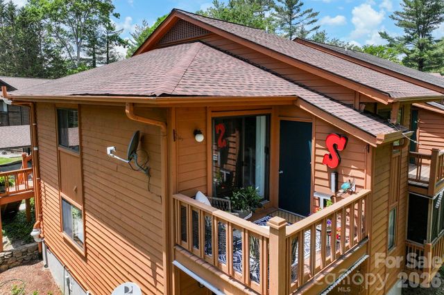 581 Courtwood Lane 4, Hendersonville, NC 28739