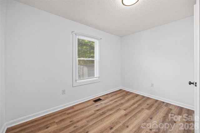 604 Mauney Avenue, Kings Mountain, NC 28086