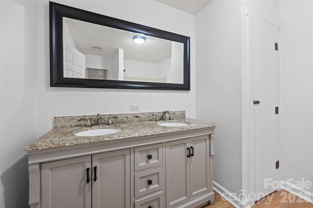 604 Mauney Avenue, Kings Mountain, NC 28086