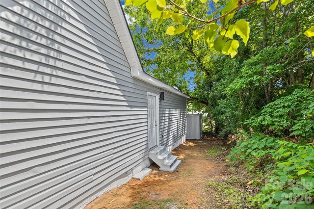 604 Mauney Avenue, Kings Mountain, NC 28086