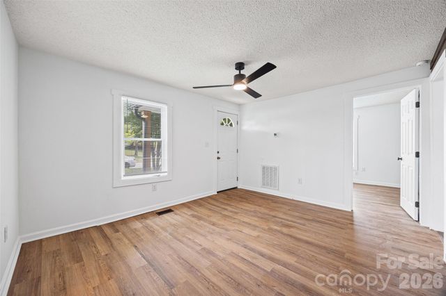 604 Mauney Avenue, Kings Mountain, NC 28086