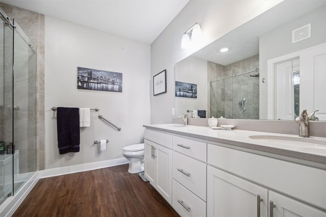 9065 Bishop Drive 117, West Des Moines, IA 50266