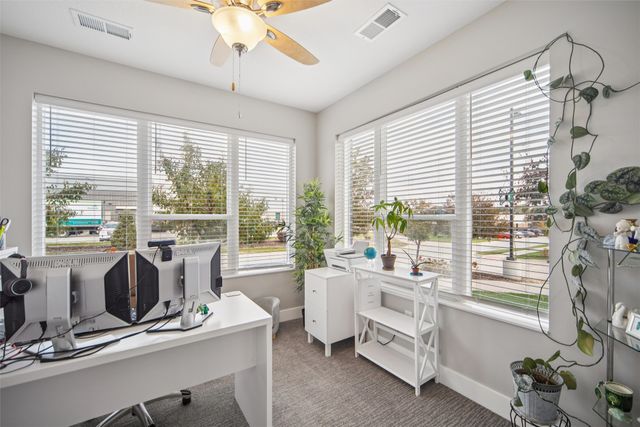 9065 Bishop Drive 117, West Des Moines, IA 50266