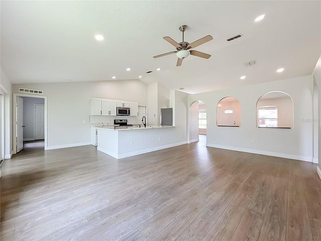 33 TIMBERCREEK PINES CIRCLE, Winter Garden, FL 34787