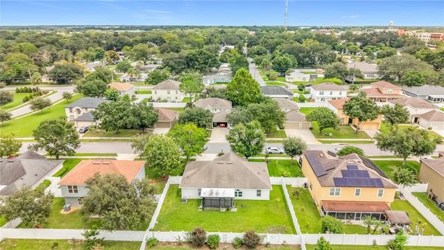 33 TIMBERCREEK PINES CIRCLE, Winter Garden, FL 34787