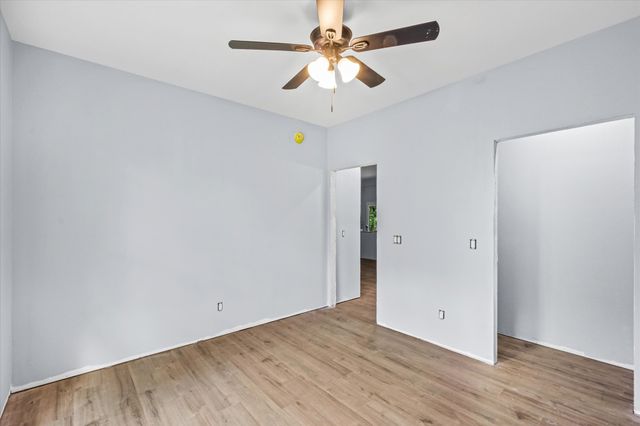 235 Estates Lake Dr, Crossville, TN 38571