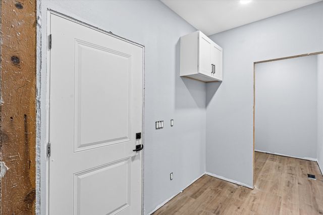 235 Estates Lake Dr, Crossville, TN 38571