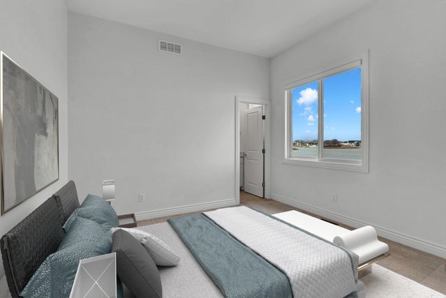 2415 N Paradise Cir, Wichita, KS 67205