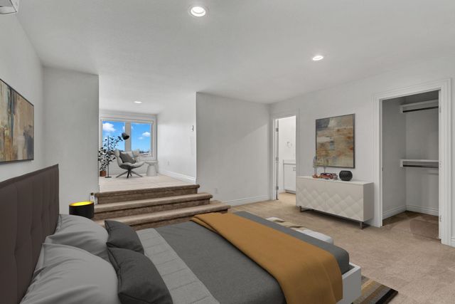 2415 N Paradise Cir, Wichita, KS 67205