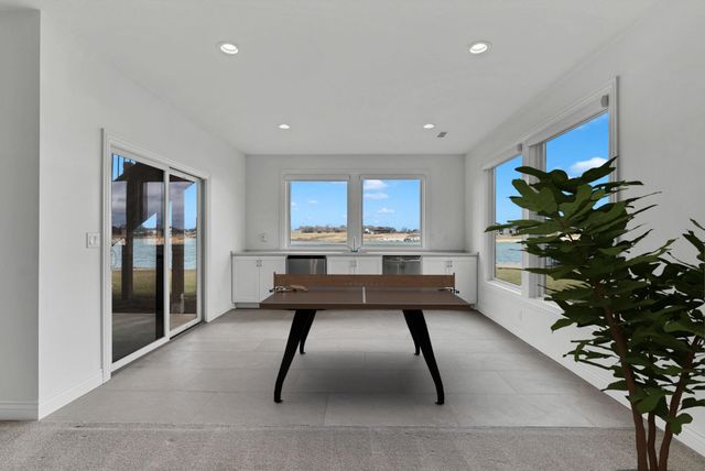 2415 N Paradise Cir, Wichita, KS 67205