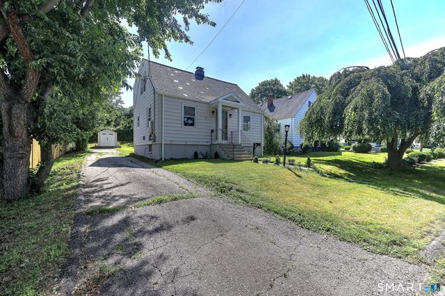 18 Drake Street, Stratford, CT 06614