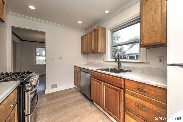 18 Drake Street, Stratford, CT 06614