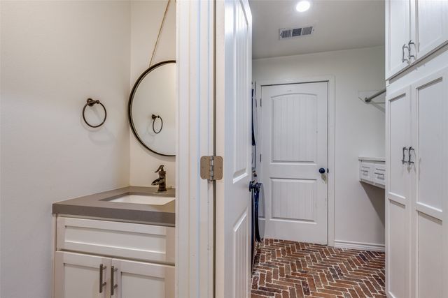 10008 Tim Tam Circle, Dallas, TX 75229