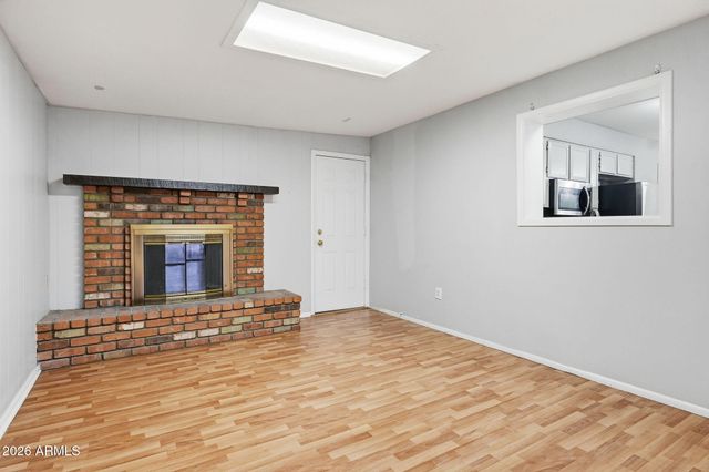 5824 S COLLEGE Avenue, Tempe, AZ 85283