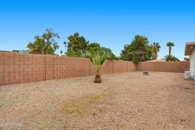 5824 S COLLEGE Avenue, Tempe, AZ 85283