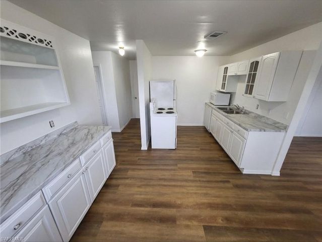 4112 2nd ST W, Lehigh Acres, FL 33971