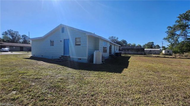 4112 2nd ST W, Lehigh Acres, FL 33971