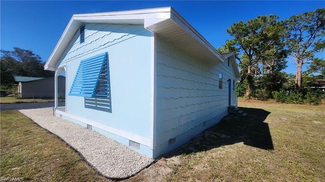 4112 2nd ST W, Lehigh Acres, FL 33971