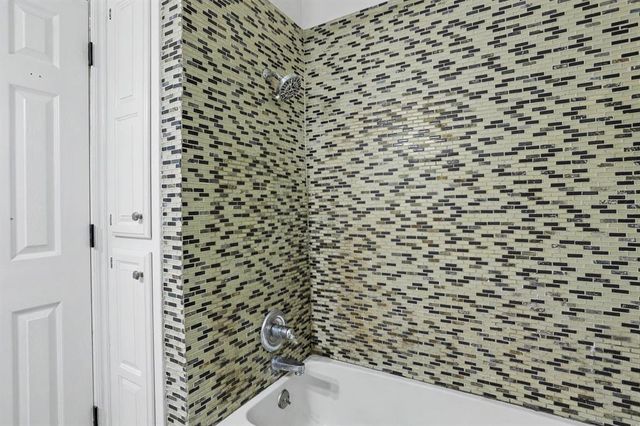 608 NW 174th Street, Edmond, OK 73012