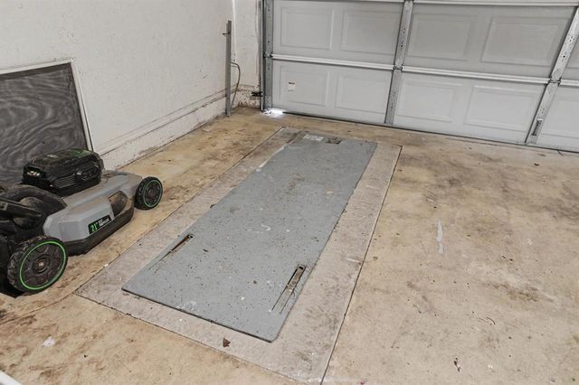 608 NW 174th Street, Edmond, OK 73012