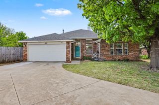 608 NW 174th Street, Edmond, OK 73012