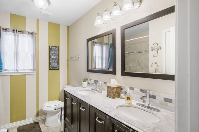 2877 Fenwick Street, Grand Prairie, TX 75052
