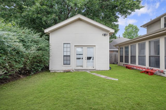 2877 Fenwick Street, Grand Prairie, TX 75052
