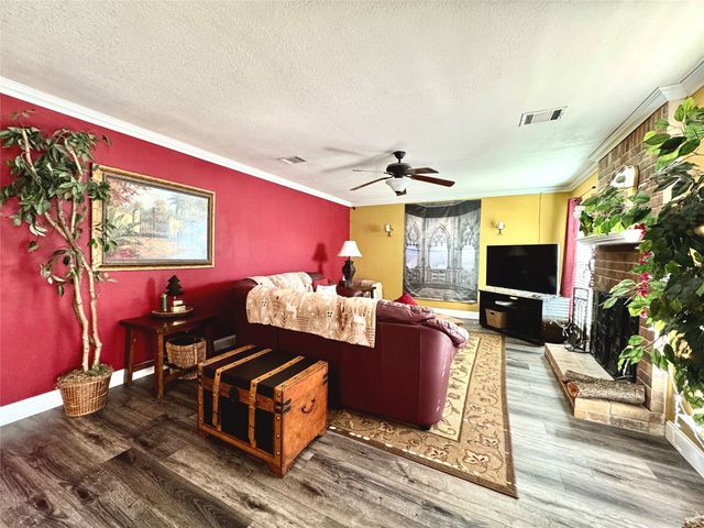 2877 Fenwick Street, Grand Prairie, TX 75052