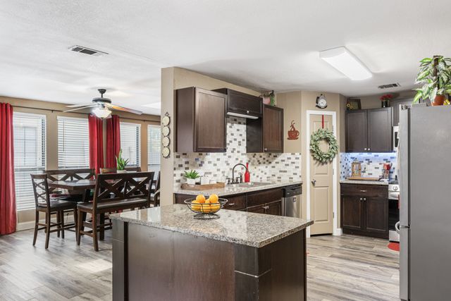 2877 Fenwick Street, Grand Prairie, TX 75052