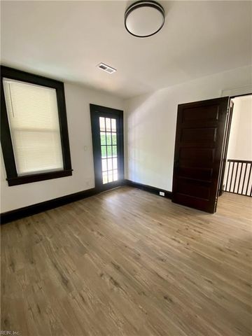 115 E 39th ST B, Norfolk, VA 23504