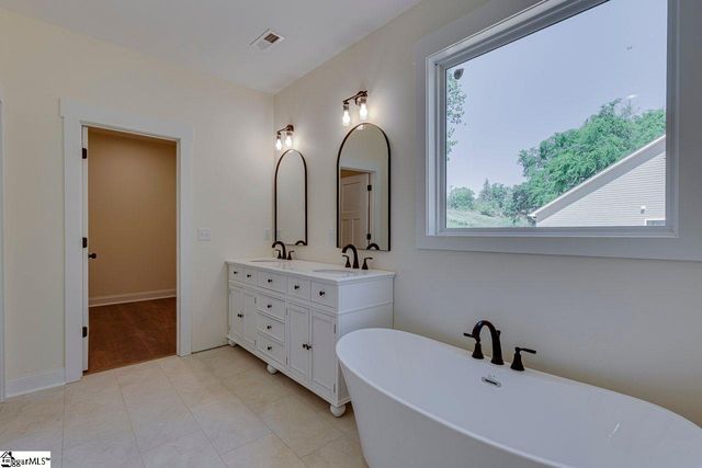 3 Carter Drive, Marietta, SC 29661