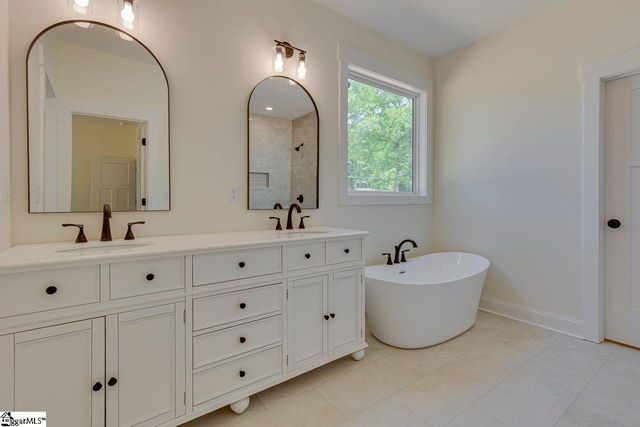 3 Carter Drive, Marietta, SC 29661