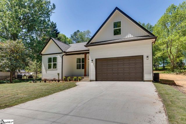 3 Carter Drive, Marietta, SC 29661