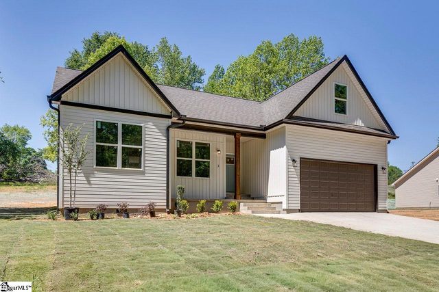 3 Carter Drive, Marietta, SC 29661