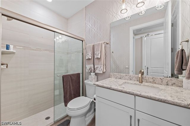 9573 Everglades DR, Naples, FL 34120