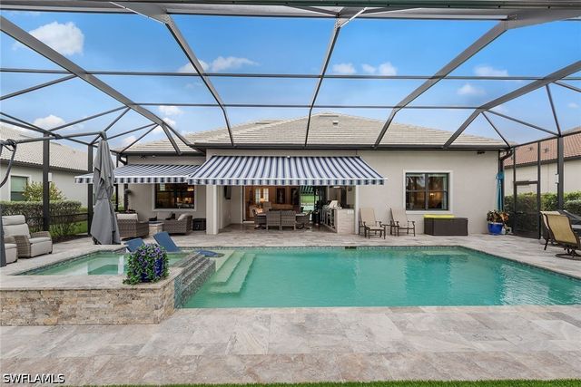 9573 Everglades DR, Naples, FL 34120