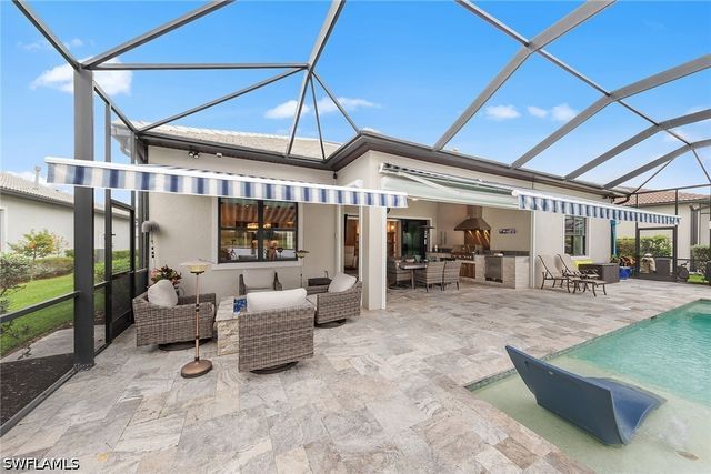 9573 Everglades DR, Naples, FL 34120