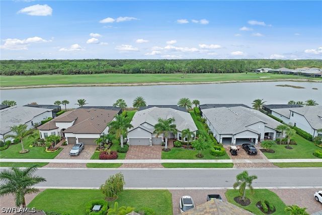 9573 Everglades DR, Naples, FL 34120