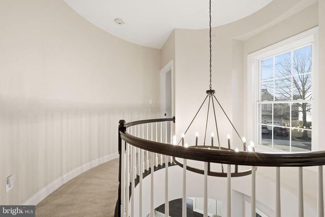 22773 HIGHCREST CIR, Brambleton, VA 20148